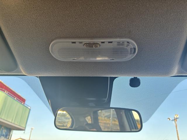 ノート Ｘ　レンタアップ　純正ナビ　衝突軽減ブレーキ　Ｂｌｕｅｔｏｏｔｈ　ＥＴＣ　レーンアシスト　ステアリングスイッチ　ＡＵＸ　電動格納ミラー　オートライト　アイドリングストップ　スマートキー　フロアマット（41枚目）