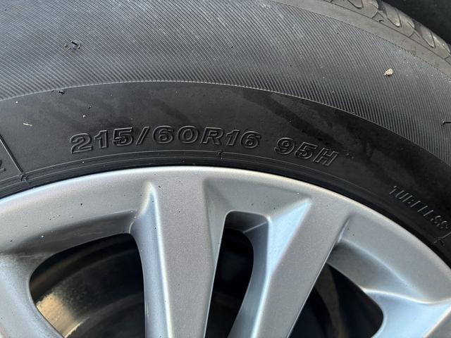 クラウン ロイヤル　純正ナビ　フルセグＴＶ　ＢＴ　ＥＴＣ　ＬＥＤ　Ｂカメラ　フォグランプ　オートライト　ステアリングスイッチ　横滑り防止装置　Ｗエアコン　純正アルミ１６インチ　カーテンエアバック　電動格納ミラー（52枚目）