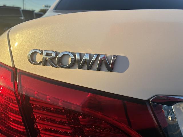クラウン ロイヤル　純正ナビ　フルセグＴＶ　ＢＴ　ＥＴＣ　ＬＥＤ　Ｂカメラ　フォグランプ　オートライト　ステアリングスイッチ　横滑り防止装置　Ｗエアコン　純正アルミ１６インチ　カーテンエアバック　電動格納ミラー（55枚目）