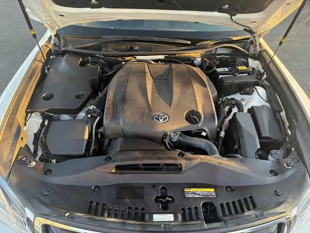 クラウン ロイヤル　純正ナビ　フルセグＴＶ　ＢＴ　ＥＴＣ　ＬＥＤ　Ｂカメラ　フォグランプ　オートライト　ステアリングスイッチ　横滑り防止装置　Ｗエアコン　純正アルミ１６インチ　カーテンエアバック　電動格納ミラー（58枚目）