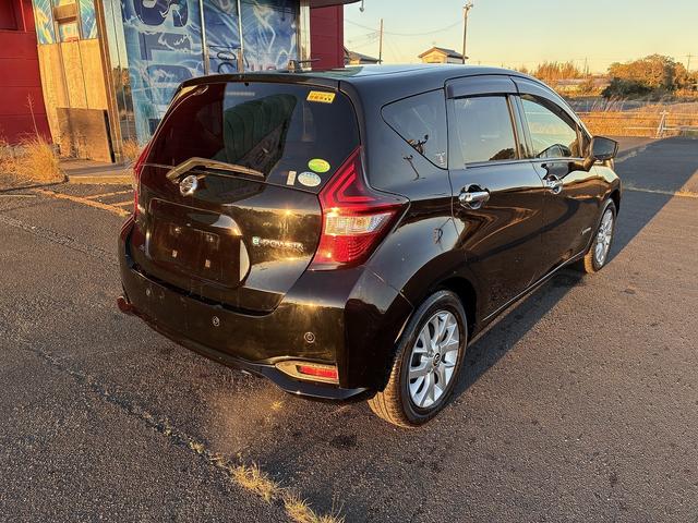 ノート e-パワー X 全方位カメラ 横滑り防止装置 レーンアシスト オートライト 純正アルミホイール LED 電動格納ミラー ドライブレコーダー コーナーセンサー LED パーキングスタート(8枚目)