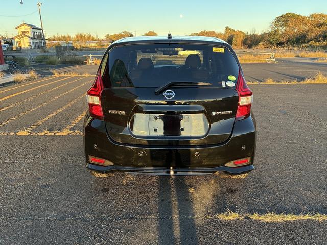 ノート e-パワー X 全方位カメラ 横滑り防止装置 レーンアシスト オートライト 純正アルミホイール LED 電動格納ミラー ドライブレコーダー コーナーセンサー LED パーキングスタート(9枚目)