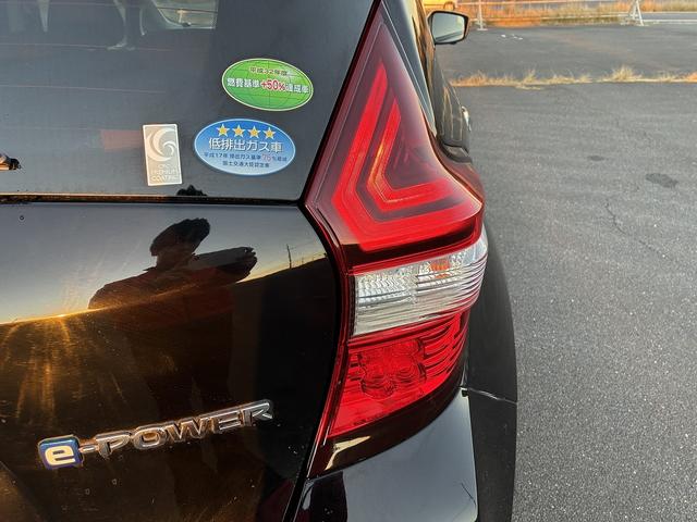 ノート e-パワー X 全方位カメラ 横滑り防止装置 レーンアシスト オートライト 純正アルミホイール LED 電動格納ミラー ドライブレコーダー コーナーセンサー LED パーキングスタート(53枚目)