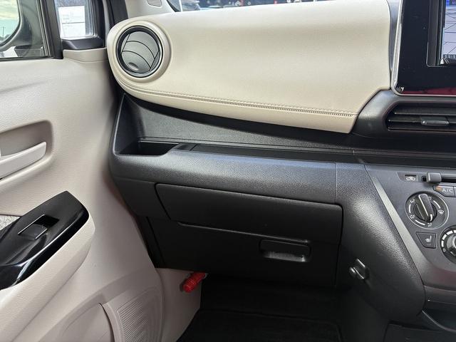 eKワゴン M 社外ナビ ETC コーナーセンサー オートライト CD DVD ステアリングスイッチ 電動格納ミラー キーレス アイドリングストップ ベンチシート 助手席エアーバック フロアマット(24枚目)