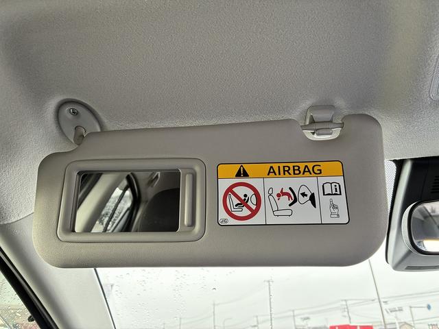 アクア Ｓスタイルブラック　衝突軽減ブレーキ　レーンアシスト　純正ナビ　フルセグＴＶ　シートヒーター　バックカメラ　アイドリングストップ　ＥＴＣ２．０　電動格納ミラー　オートライト　オートハイビーム　横滑り防止装置（42枚目）