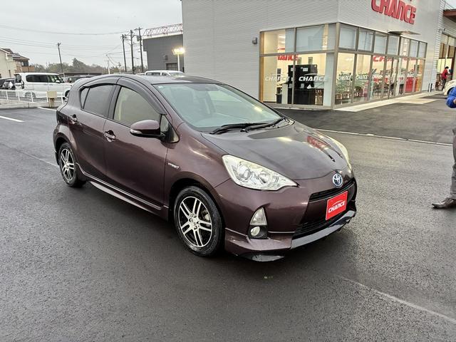 アクア Ｇ　純正ナビ　バックカメラ　ＥＴＣ　パーキングスタート　電動格納ミラー　アイドリングストップ　フォグランプ　オートライト　ＡＵＸ　ＣＤ　ワンセグＴＶ（6枚目）