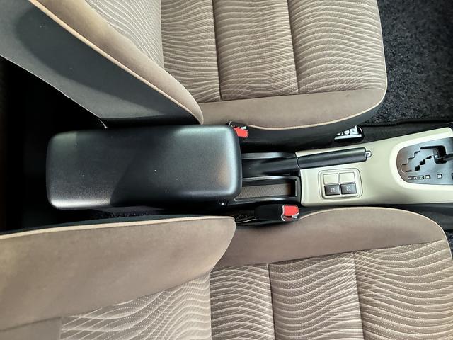 アクア Ｇ　純正ナビ　バックカメラ　ＥＴＣ　パーキングスタート　電動格納ミラー　アイドリングストップ　フォグランプ　オートライト　ＡＵＸ　ＣＤ　ワンセグＴＶ（19枚目）