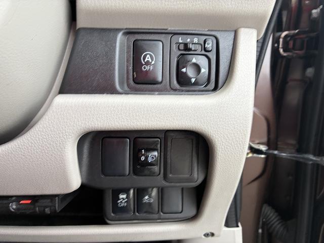 デイズ ボレロ　Ｘ　衝突軽減ブレーキ　純正ナビ　フルセグＴＶ　ＣＤ　ＢＴ　ＵＳＢ　ＡＵＸ　全方位カメラ　ＥＴＣ　ドライブレコーダー　電動格納ミラー　ＬＥＤ　アイドリングストップ　パーキングスタート　横滑り防止装置（31枚目）