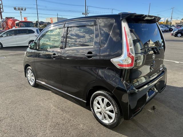 デイズ ハイウェイスター X 衝突軽減ブレーキ 純正ナビ フルセグTV 横滑り防止装置 CD DVD BT AUX 全方位カメラ アイドリングストップ ETC ドライブレコーダー 電動格納ミラー フォグランプ オートハイビーム(10枚目)