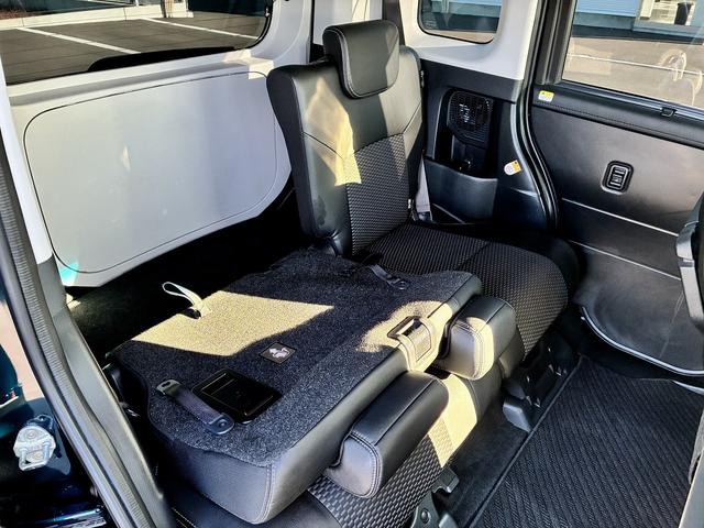 トール カスタムＧ　ターボ　衝突軽減ブレーキ　ＣＤ　ＤＶＤ　ＢＴ　ＵＳＢ　全方位カメラ　アイドリングストップ　コーナーセンサー　シートヒーター　後席モニター　ドライブレコーダー　パーキングアシスト　両側電動スライドドア　ＬＥＤ（24枚目）