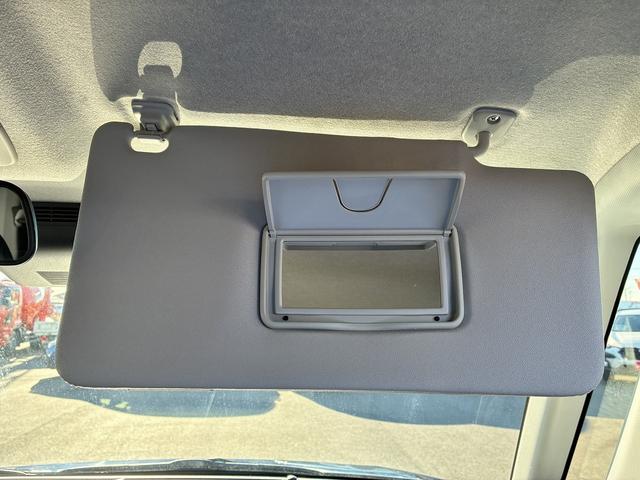 トール カスタムＧ　ターボ　衝突軽減ブレーキ　ＣＤ　ＤＶＤ　ＢＴ　ＵＳＢ　全方位カメラ　アイドリングストップ　コーナーセンサー　シートヒーター　後席モニター　ドライブレコーダー　パーキングアシスト　両側電動スライドドア　ＬＥＤ（50枚目）