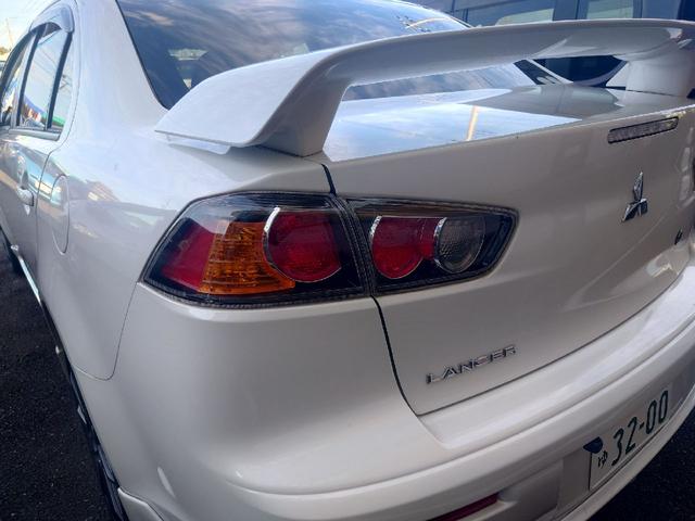 ギャランフォルティス スポーツ ETC オートクルーズコントロール バックカメラ アルミホイール オートライト HID CVT スマートキー 電動格納ミラー 盗難防止システム ミュージックプレイヤー接続可 衝突安全ボディ ABS(12枚目)