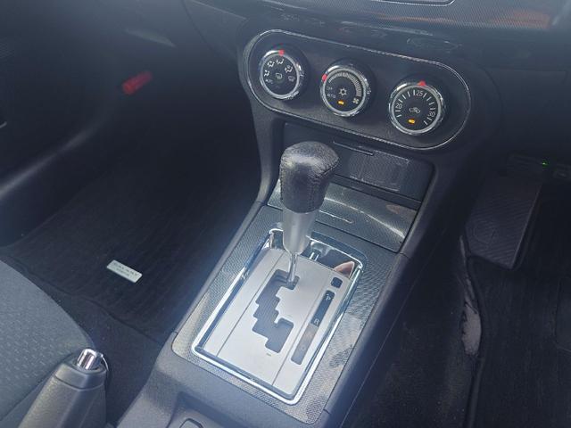 ギャランフォルティス スポーツ ETC オートクルーズコントロール バックカメラ アルミホイール オートライト HID CVT スマートキー 電動格納ミラー 盗難防止システム ミュージックプレイヤー接続可 衝突安全ボディ ABS(27枚目)