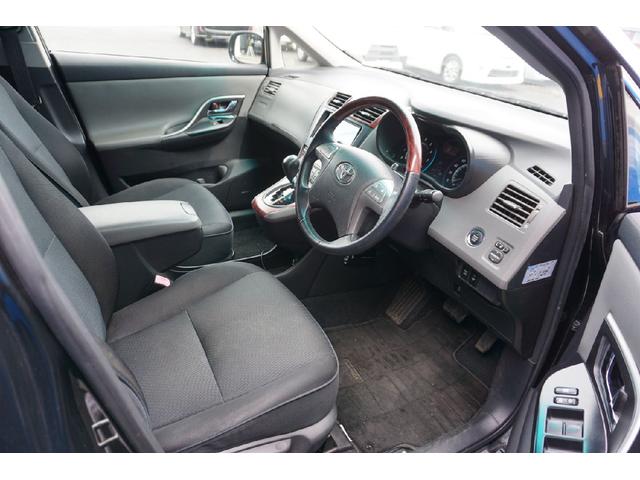 マークXジオ エアリアル 4WD ETC バックカメラ HID スマートキー 電動格納ミラー 3列シート CVT アルミホイール 盗難防止システム 衝突安全ボディ ABS ESC エアコン パワーステアリング パワーウィンドウ(11枚目)