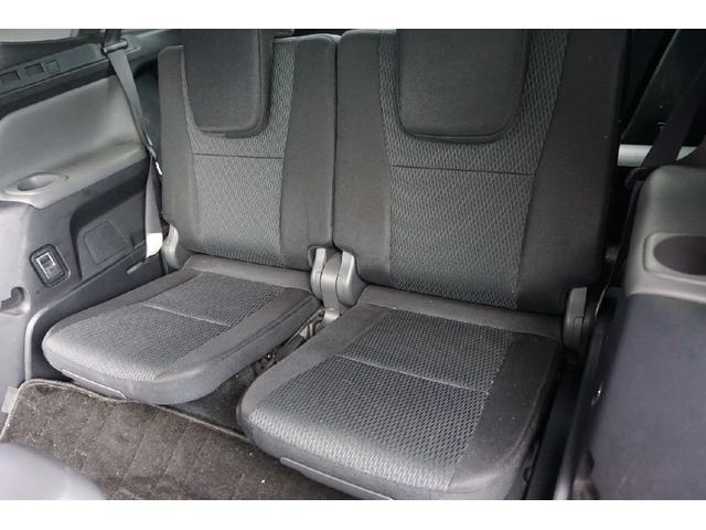 マークXジオ エアリアル 4WD ETC バックカメラ HID スマートキー 電動格納ミラー 3列シート CVT アルミホイール 盗難防止システム 衝突安全ボディ ABS ESC エアコン パワーステアリング パワーウィンドウ(16枚目)