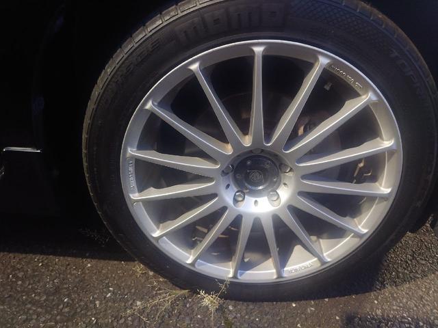 マークXジオ エアリアル 4WD ETC バックカメラ HID スマートキー 電動格納ミラー 3列シート CVT アルミホイール 盗難防止システム 衝突安全ボディ ABS ESC エアコン パワーステアリング パワーウィンドウ(37枚目)