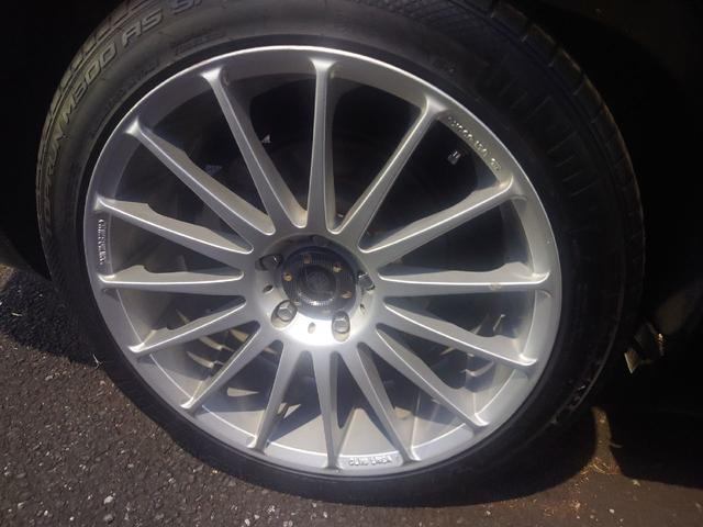 マークXジオ エアリアル 4WD ETC バックカメラ HID スマートキー 電動格納ミラー 3列シート CVT アルミホイール 盗難防止システム 衝突安全ボディ ABS ESC エアコン パワーステアリング パワーウィンドウ(39枚目)