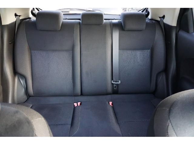 ジューク １５ＲＸ　タイプＶ　ＥＴＣ　バックカメラ　ナビ　ＴＶ　オートライト　アルミホイール　スマートキー　電動格納ミラー　ＣＶＴ　盗難防止システム　衝突安全ボディ　Ｂｌｕｅｔｏｏｔｈ　ＡＢＳ　エアコン　パワーステアリング（15枚目）