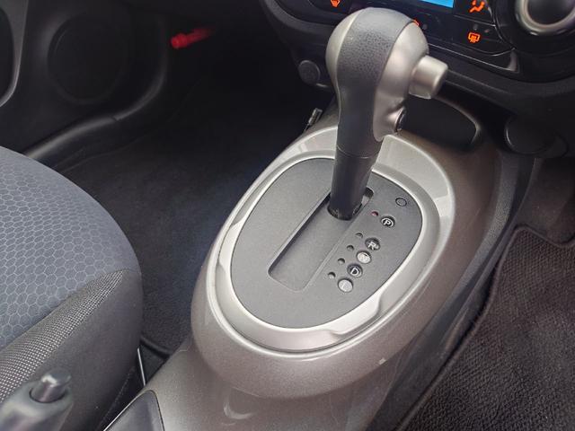 ジューク １５ＲＸ　タイプＶ　ＥＴＣ　バックカメラ　ナビ　ＴＶ　オートライト　アルミホイール　スマートキー　電動格納ミラー　ＣＶＴ　盗難防止システム　衝突安全ボディ　Ｂｌｕｅｔｏｏｔｈ　ＡＢＳ　エアコン　パワーステアリング（24枚目）