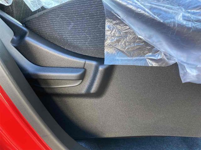 ワゴンＲ ＦＸ　届け出済み未使用車　クリアランスソナー　レーンアシスト　衝突被害軽減システム　オートライト　スマートキー　電動格納ミラー　シートヒーター　ベンチシート　ＣＶＴ　盗難防止システム　ＡＢＳ　ＥＳＣ（34枚目）