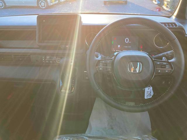 Ｎ－ＢＯＸカスタム コーディネートスタイル　バックカメラ　両側電動スライドドア　クリアランスソナー　オートクルーズコントロール　レーンアシスト　衝突被害軽減システム　オートライト　ＬＥＤヘッドランプ　スマートキー　届出済未使用車（5枚目）