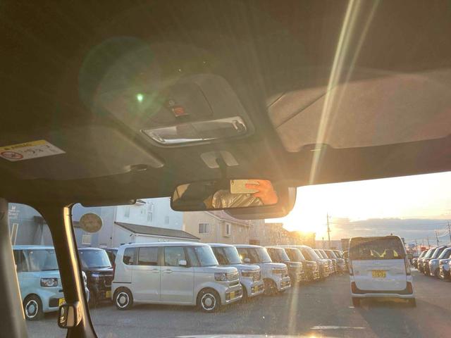 Ｎ－ＢＯＸカスタム コーディネートスタイル　バックカメラ　両側電動スライドドア　クリアランスソナー　オートクルーズコントロール　レーンアシスト　衝突被害軽減システム　オートライト　ＬＥＤヘッドランプ　スマートキー　届出済未使用車（32枚目）