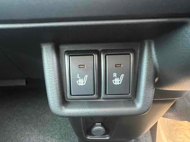 スペーシアギア 　両側電動スライドドア　オートクルーズコントロール　オートライト　スマートキー　アイドリングストップ　電動格納ミラー　シートヒーター　ベンチシート　ＣＶＴ　ＡＢＳ　ＥＳＣ　オットマン　ルーフレール（6枚目）