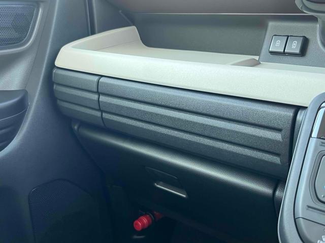 スペーシア ハイブリッドＸ　両側電動スライドドア　クリアランスソナー　オートライト　スマートキー　アイドリングストップ　電動格納ミラー　シートヒーター　ＣＶＴ　ＥＳＣ　オットマン　エアコン　パワーステアリング（26枚目）