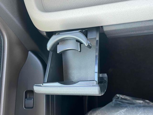 スペーシア ハイブリッドＸ　両側電動スライドドア　クリアランスソナー　オートライト　スマートキー　アイドリングストップ　電動格納ミラー　シートヒーター　ＣＶＴ　ＥＳＣ　オットマン　エアコン　パワーステアリング（29枚目）