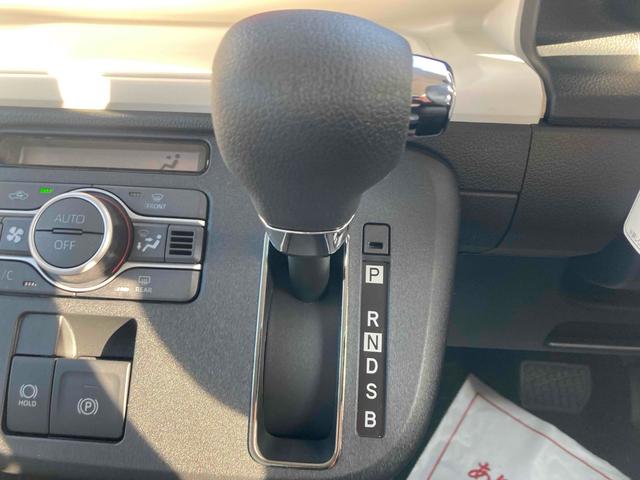 ムーヴキャンバス ストライプスＧ　両側電動スライドドア　クリアランスソナー　衝突被害軽減システム　オートライト　スマートキー　アイドリングストップ　電動格納ミラー　シートヒーター　ベンチシート　ＣＶＴ　ＥＳＣ　エアコン（5枚目）