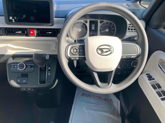 ムーヴキャンバス ストライプスＧ　両側電動スライドドア　クリアランスソナー　衝突被害軽減システム　オートライト　スマートキー　アイドリングストップ　電動格納ミラー　シートヒーター　ベンチシート　ＣＶＴ　ＡＢＳ　ＥＳＣ　エアコン（3枚目）