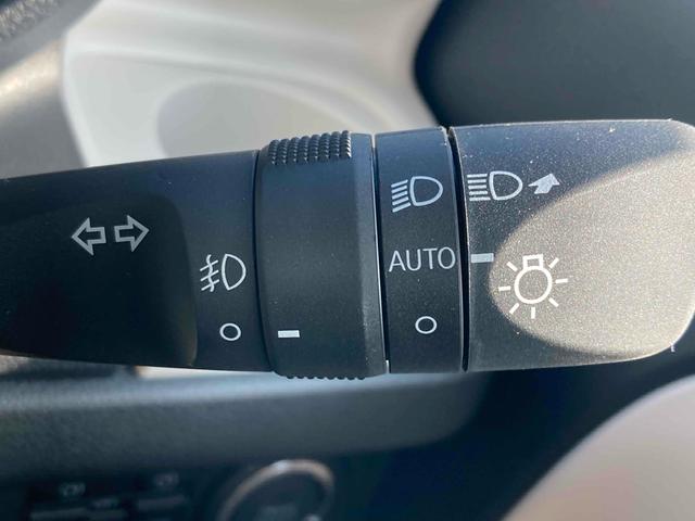 ムーヴキャンバス ストライプスＧ　両側電動スライドドア　クリアランスソナー　衝突被害軽減システム　オートライト　スマートキー　アイドリングストップ　電動格納ミラー　シートヒーター　ベンチシート　ＣＶＴ　ＡＢＳ　ＥＳＣ　エアコン（39枚目）