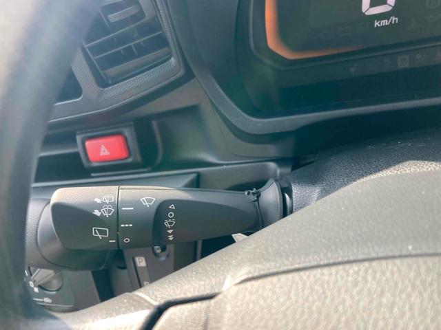 ミライース Ｌ　ＳＡＩＩＩ　クリアランスソナー　衝突被害軽減システム　オートマチックハイビーム　オートライト　キーレスエントリー　アイドリングストップ　ＣＶＴ　ＡＢＳ　ＥＳＣ　エアコン　パワーステアリング　パワーウィンドウ（9枚目）