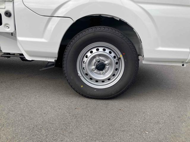 キャリイトラック 　４ＷＤ　軽トラック　ＭＴ　クリアランスソナー　アイドリングストップ　オートライト　ＥＳＣ　エアコン　パワーウィンドウ（13枚目）