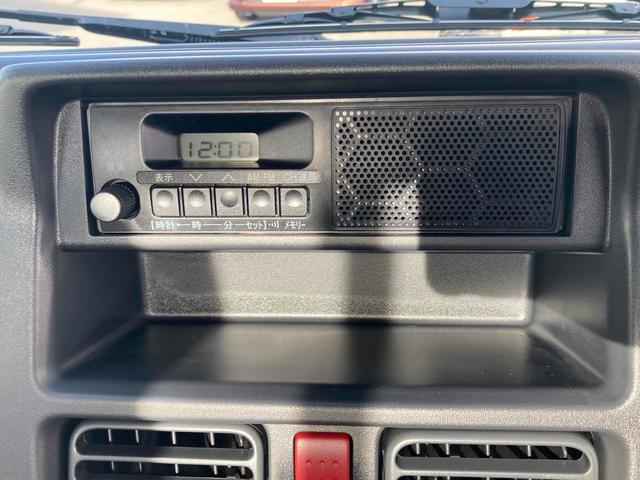 キャリイトラック KCエアコン・パワステ 4WD AT 衝突被害軽減システム クリアランスソナー レーンアシスト アイドリングストップ 電動格納ミラー オートライト ESC エアコン パワーウィンドウ(3枚目)