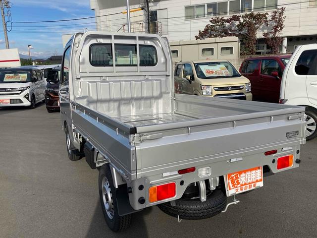 キャリイトラック 　４ＷＤ　ＡＴ　衝突被害軽減システム　クリアランスソナー　レーンアシスト　アイドリングストップ　オートライト　ＥＳＣ　エアコン　パワーステアリング　パワーウィンドウ（7枚目）