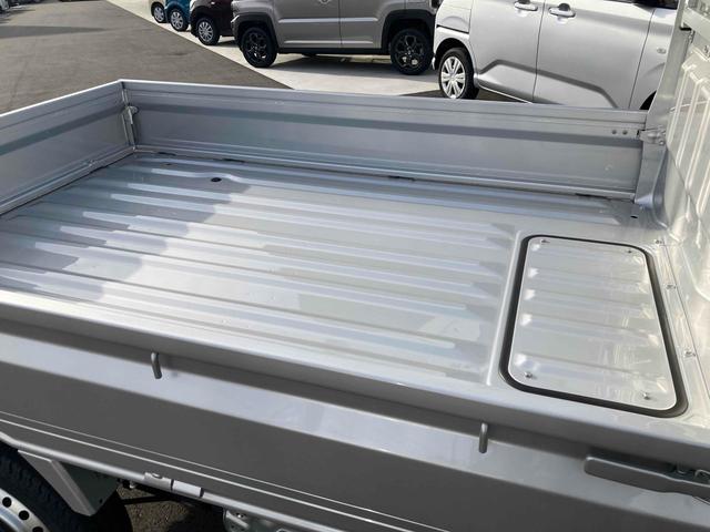 キャリイトラック 　４ＷＤ　ＡＴ　衝突被害軽減システム　クリアランスソナー　レーンアシスト　アイドリングストップ　オートライト　ＥＳＣ　エアコン　パワーステアリング　パワーウィンドウ（14枚目）