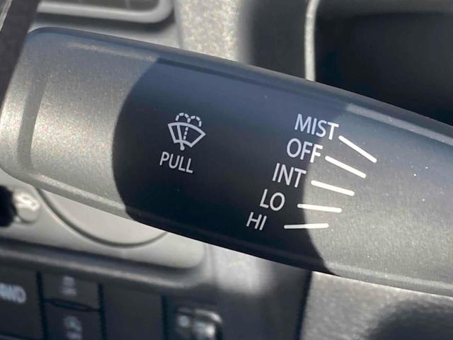 キャリイトラック 　４ＷＤ　ＡＴ　衝突被害軽減システム　クリアランスソナー　レーンアシスト　アイドリングストップ　オートライト　ＥＳＣ　エアコン　パワーステアリング　パワーウィンドウ（27枚目）