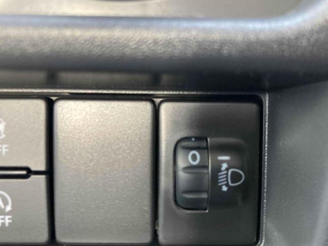 キャリイトラック 　４ＷＤ　ＡＴ　衝突被害軽減システム　クリアランスソナー　レーンアシスト　アイドリングストップ　オートライト　ＥＳＣ　エアコン　パワーステアリング　パワーウィンドウ（29枚目）