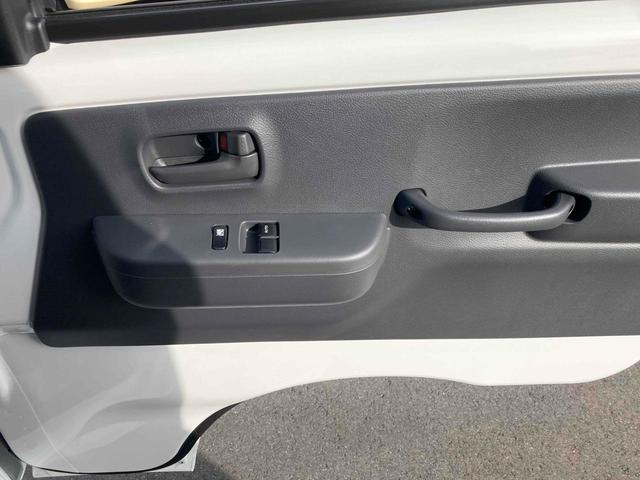 キャリイトラック 　４ＷＤ　ＡＴ　衝突被害軽減システム　クリアランスソナー　レーンアシスト　アイドリングストップ　オートライト　ＥＳＣ　エアコン　パワーステアリング　パワーウィンドウ（41枚目）