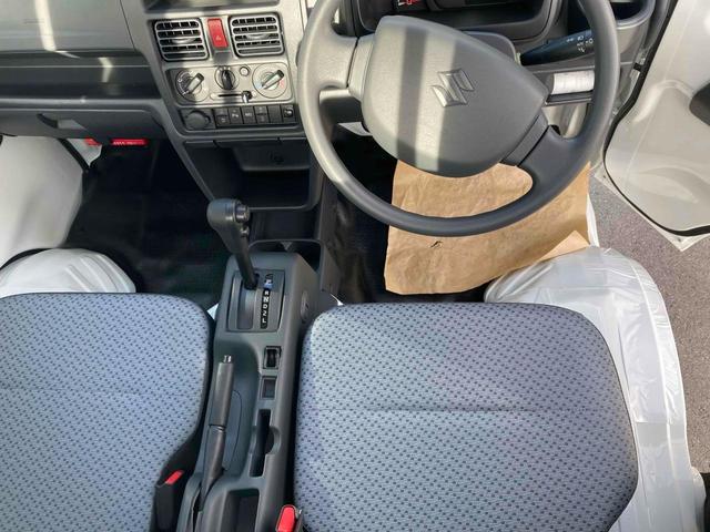 キャリイトラック 　４ＷＤ　ＡＴ　衝突被害軽減システム　クリアランスソナー　レーンアシスト　アイドリングストップ　オートライト　ＥＳＣ　エアコン　パワーステアリング　パワーウィンドウ（42枚目）