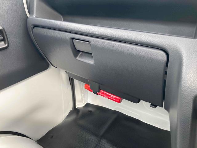 キャリイトラック 　ＭＴ　クリアランスソナー　アイドリングストップ　オートライト　ＥＳＣ　エアコン　パワーステアリング　パワーウィンドウ　運転席エアバッグ　助手席エアバッグ（34枚目）