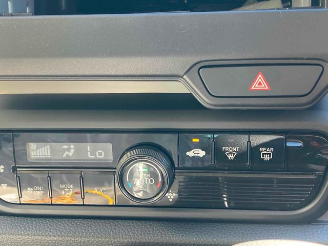 Ｎ－ＯＮＥ 　バックカメラ　クリアランスソナー　レーンアシスト　衝突被害軽減システム　オートライト　スマートキー　アイドリングストップ　電動格納ミラー　ＣＶＴ　ＥＳＣ　ＵＳＢ　エアコン　パワーステアリング（7枚目）