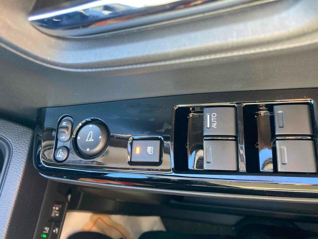 Ｎ－ＯＮＥ 　バックカメラ　クリアランスソナー　レーンアシスト　衝突被害軽減システム　オートライト　スマートキー　アイドリングストップ　電動格納ミラー　ＣＶＴ　ＥＳＣ　ＵＳＢ　エアコン　パワーステアリング（43枚目）