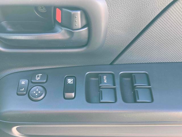 ワゴンＲ ＦＸ　クリアランスソナー　レーンアシスト　衝突被害軽減システム　オートライト　スマートキー　電動格納ミラー　シートヒーター　ベンチシート　ＣＶＴ　ＡＢＳ　ＥＳＣ　エアコン　パワーステアリング（11枚目）