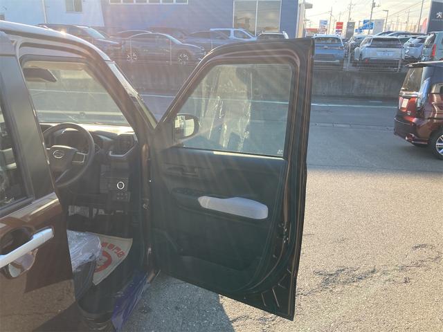 ムーヴ Ｘ　両側スライド・片側電動　クリアランスソナー　衝突被害軽減システム　オートライト　ＬＥＤヘッドランプ　スマートキー　アイドリングストップ　電動格納ミラー　ベンチシート　ＣＶＴ　盗難防止システム　ＡＢＳ（38枚目）