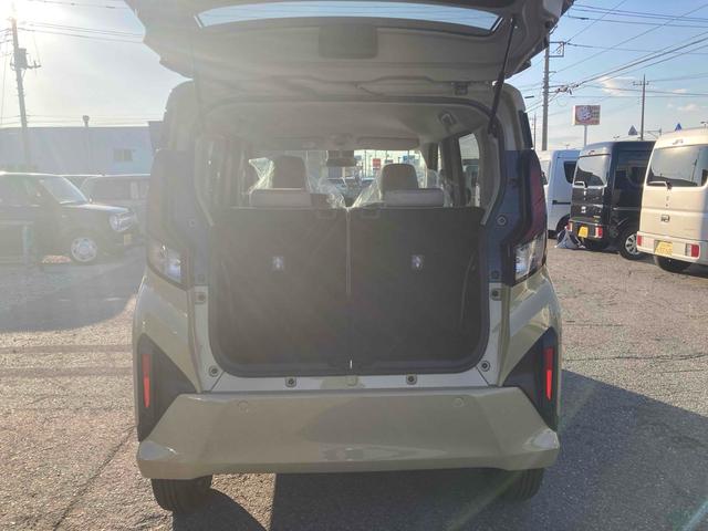 ムーヴ Ｇ　両側スライド・片側電動　クリアランスソナー　衝突被害軽減システム　オートライト　ＬＥＤヘッドランプ　スマートキー　アイドリングストップ　電動格納ミラー　ベンチシート　ＣＶＴ　盗難防止システム　ＡＢＳ（19枚目）