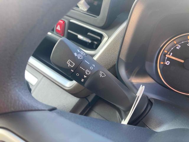 ムーヴ Ｇ　バックカメラ　両側スライド・片側電動　クリアランスソナー　衝突被害軽減システム　オートライト　ＬＥＤヘッドランプ　スマートキー　アイドリングストップ　電動格納ミラー　シートヒーター　ベンチシート（32枚目）