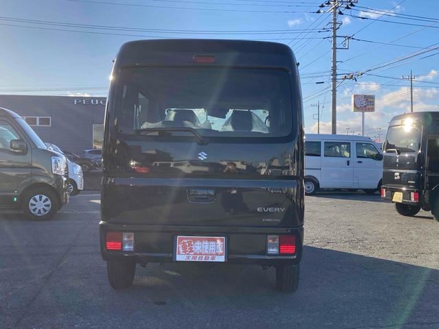 エブリイ ジョインターボ　両側スライドドア　クリアランスソナー　レーンアシスト　衝突被害軽減システム　ＬＥＤヘッドランプ　スマートキー　アイドリングストップ　電動格納ミラー　シートヒーター　ＣＶＴ　盗難防止システム　ＡＢＳ（17枚目）