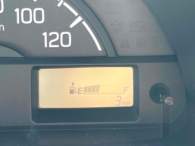 キャリイトラック ＫＣ　軽トラック　三方開　ＭＴ　衝突被害軽減システム　クリアランスソナー　レーンアシスト　アイドリングストップ　オートライト　ＥＳＣ　エアコン　パワーウィンドウ　運転席エアバッグ　助手席エアバッグ（23枚目）